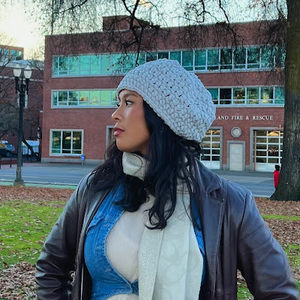 Meet your Posher, Fay